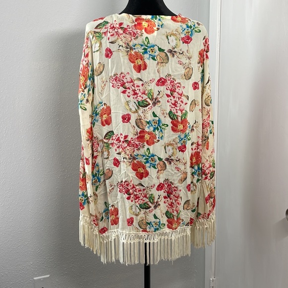 Floral Cardigan with Tassels - Picture 4 of 4